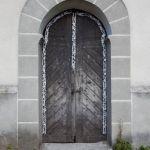 Niemirów, portal zachodni do kościoła pw. św. Trójcy, 1640 r. Fot. T. Poźniak, 2011 r.