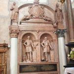 Żółkiew, nagrobek Stanisława i Jana Żółkiewskich (lata 30. XVII w.), w kolegiacie pw. św. Wawrzyńca. Fot. T. Poźniak, 2011 r.