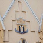 Rawa Ruska, herb miasta na elewacji ratusza (XIX w.). Fot. T. Poźniak, 2011 r.