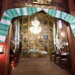 Żółkiew, wnętrze cerkwi pw. św. Trójcy (ikonostas, 1728 r.). Fot. T. Poźniak, 2011 r.