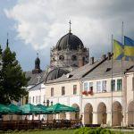 Żółkiew, rynek. Fot. T. Poźniak, 2011 r.